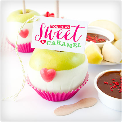Valentine's-Day-Caramel-Apple-Kit